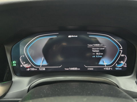 BMW 3-serie 330e eDrive Edition M sport HUD Pano Leder Camera perf 19"LM
