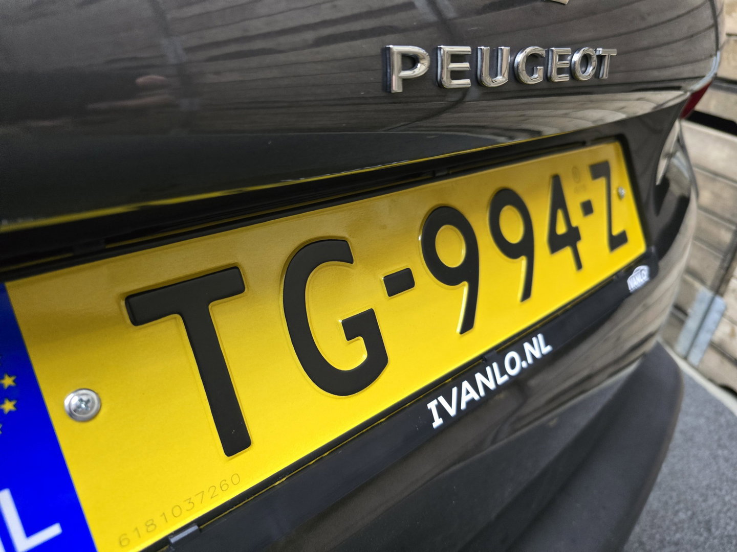 Peugeot 2008 1.2 PureTech Allure Pano Trekhaak Clima Navi Camera Bluetooth 16"LM