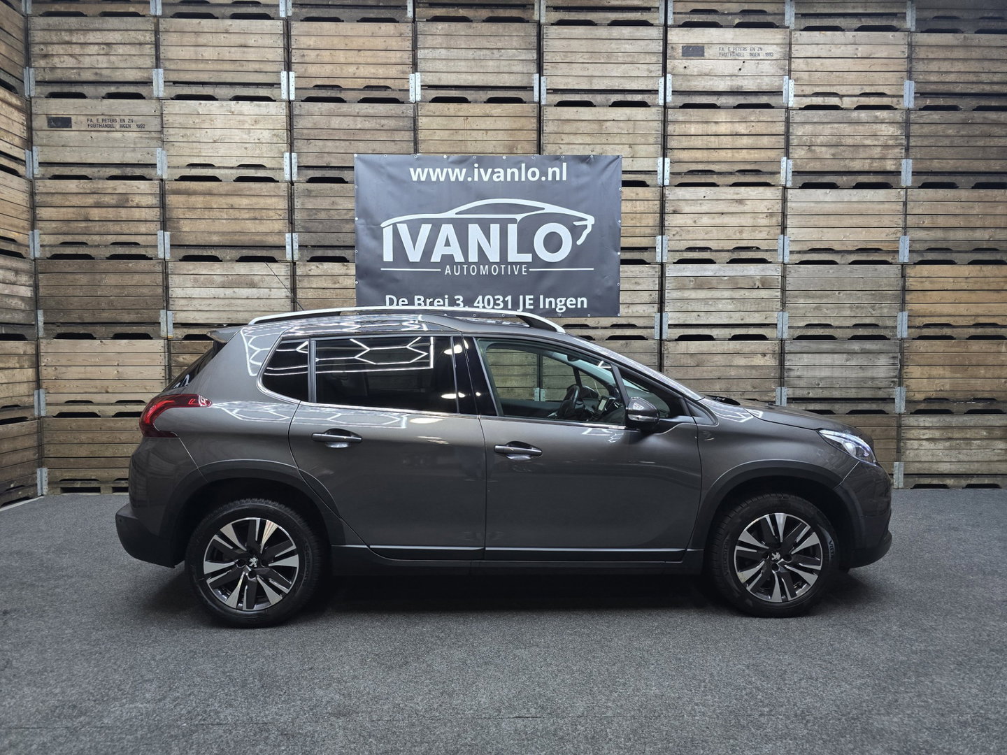 Peugeot 2008 1.2 PureTech Allure Pano Trekhaak Clima Navi Camera Bluetooth 16"LM