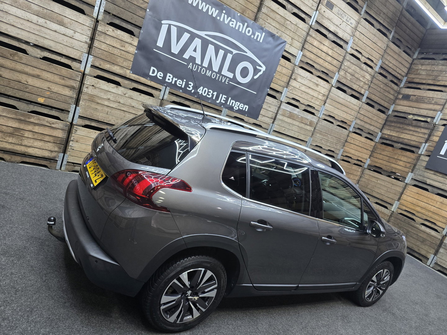 Peugeot 2008 1.2 PureTech Allure Pano Trekhaak Clima Navi Camera Bluetooth 16"LM