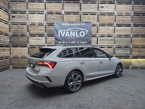 Škoda Octavia Combi 1.4 TSI RS iV PHEV Business First Edition Navi Clima Cruise HUD 19'LM 245PK!