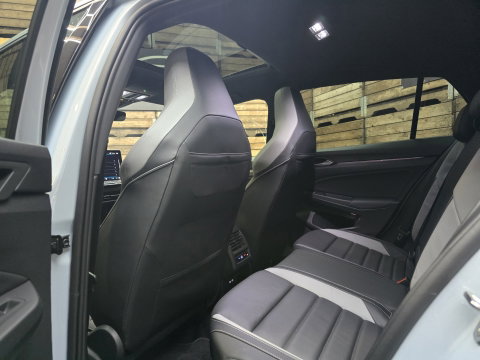 Volkswagen Golf 1.5 eHybrid GTE Leder "vienna"Led IQ Lights Pano Trekhaak HUD 18"LM 272 PK!