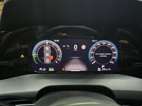 Volkswagen Golf 1.5 eHybrid GTE Leder "vienna"Led IQ Lights Pano Trekhaak HUD 18"LM 272PK!