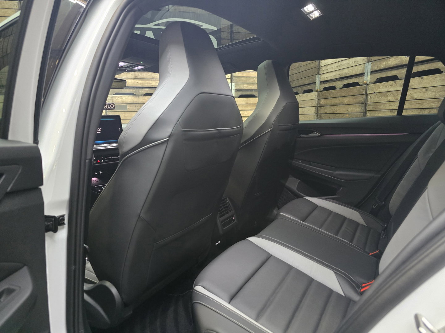 Volkswagen Golf 1.5 eHybrid GTE Leder "vienna"Led IQ Lights Pano Trekhaak HUD 18"LM 272PK!