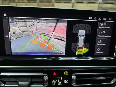 BMW iX3 High Executive 80 kWh Pano LED navi Trekhaak 19"LM 96% SOH