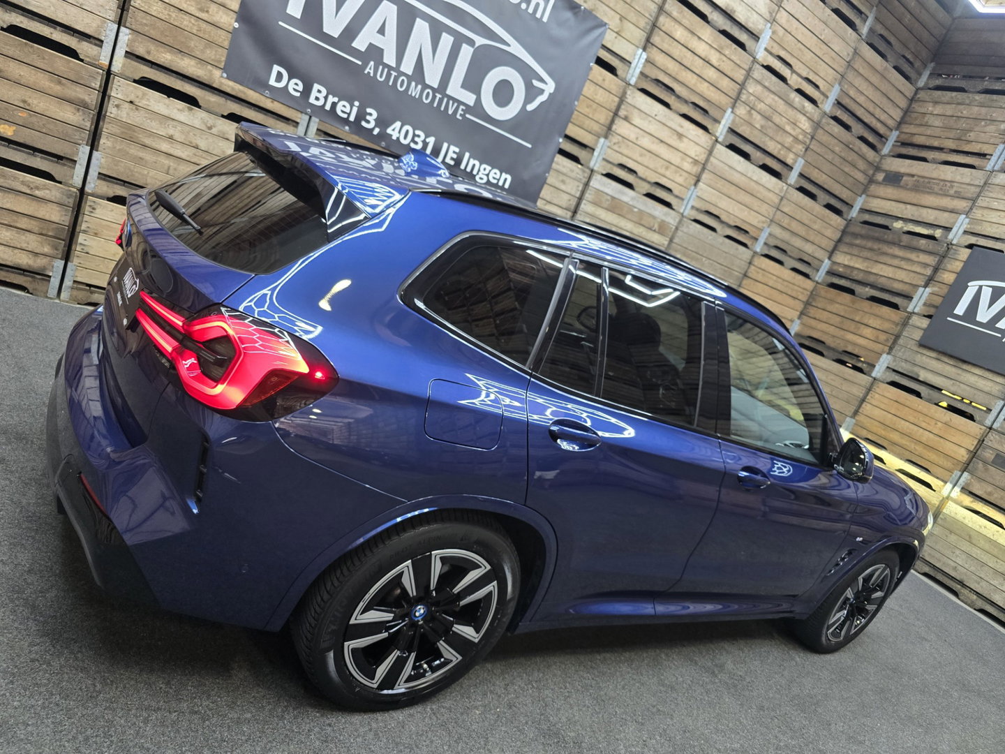 BMW iX3 High Executive 80 kWh Pano LED navi Trekhaak 19"LM 96% SOH