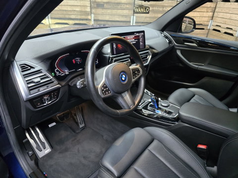 BMW iX3 High Executive 80 kWh Pano LED navi Trekhaak 19"LM 96% SOH
