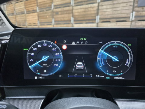 Kia Sportage 1.6 T-GDi Plug-in Hybrid AWD DynamicPlusLine Navi Trekhaak 19"LM