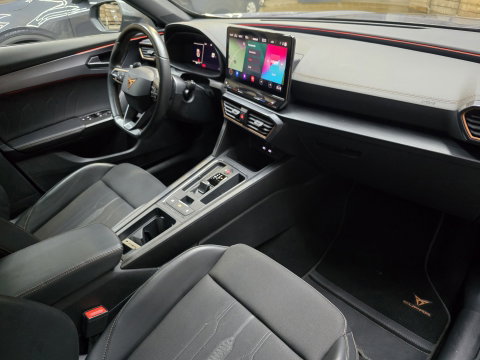 CUPRA Formentor 1.4 TSI e-Hybrid Essential Panoramadak LED Matrix Camera Cruise 18"LM