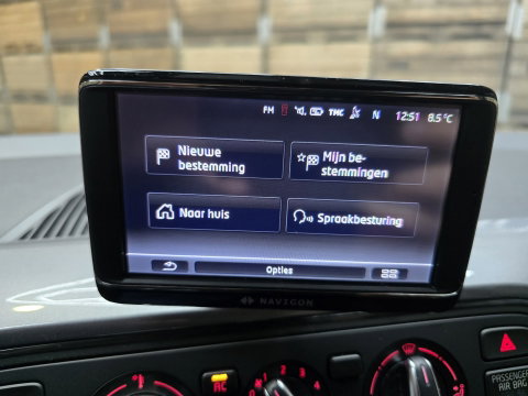 SEAT Mii 1.0 Style Sport Bluetooth Airco Cruise PDC 15"LM NAP