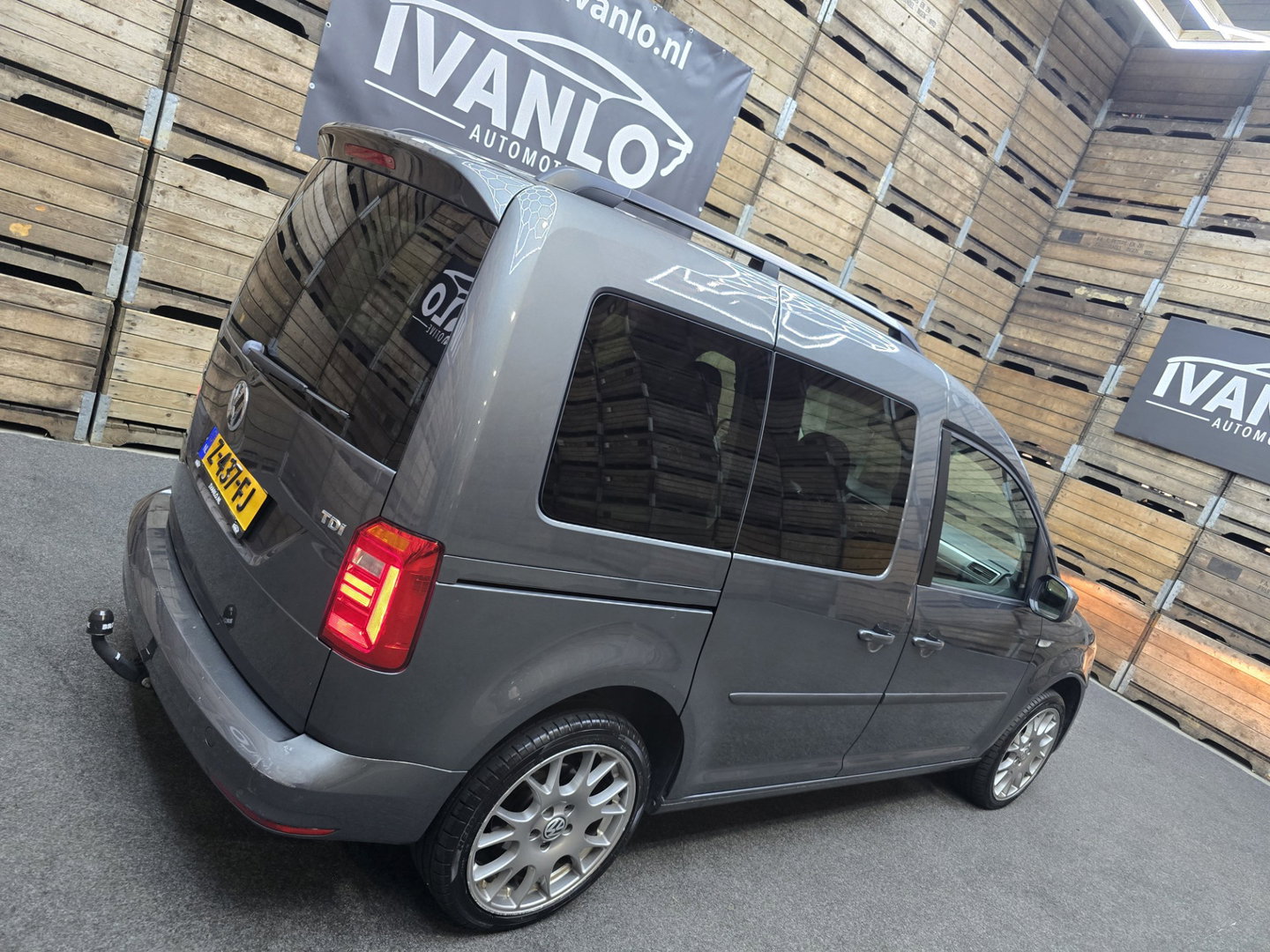 Volkswagen Caddy 2.0 TDI Comfortline DC!! 5 Pers.NAVI Cruise Airco PDC 2x Schuifdeur Trekhaak LM!