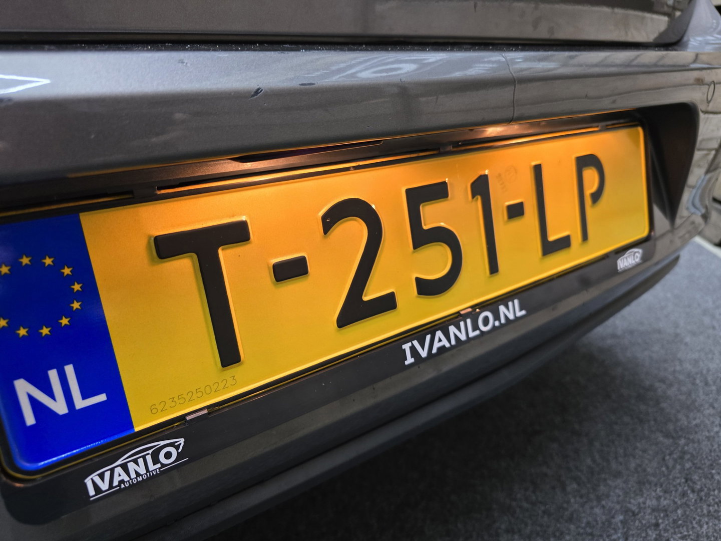 Volkswagen Golf 1.2 TSI Business Edition Connected Pano Led Navi Clima PDC Trekhaak LM