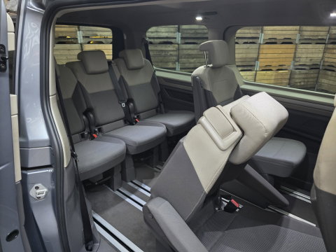 Volkswagen Multivan 1.4 eHybrid L2H1 Style 7p. Trekh. 218 PK DSG Pano LEd Carplay Clima Cruise 17"LM 97.8 % SOH