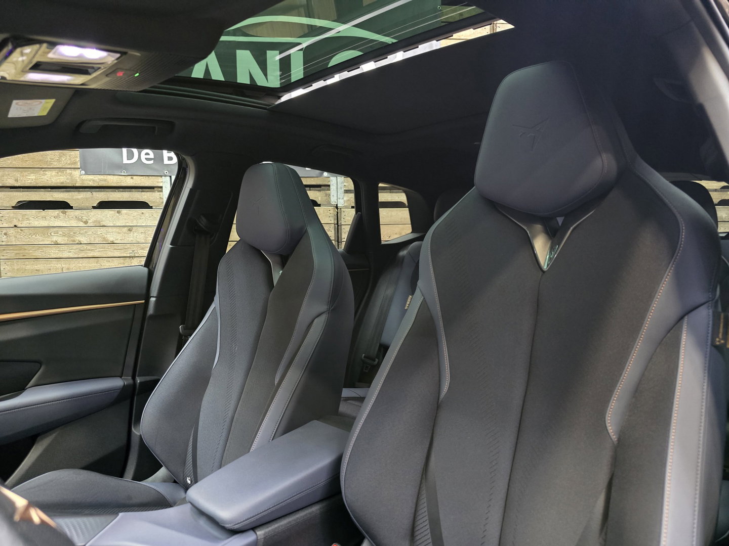 CUPRA Terramar 1.5 TSI e-Hybrid VZ Performance Pano Sennheiser Matrix Trekhaak
