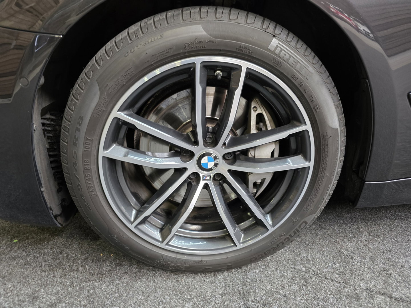 BMW 5 Serie 530d Business Edition Plus M-Sport Laser Led Pano Leder HUD Clima Cruise 18"LM