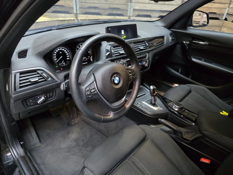 BMW 1-serie 118i Executive Sportline Navi clima LED Shadowline cruise trekhaak LM