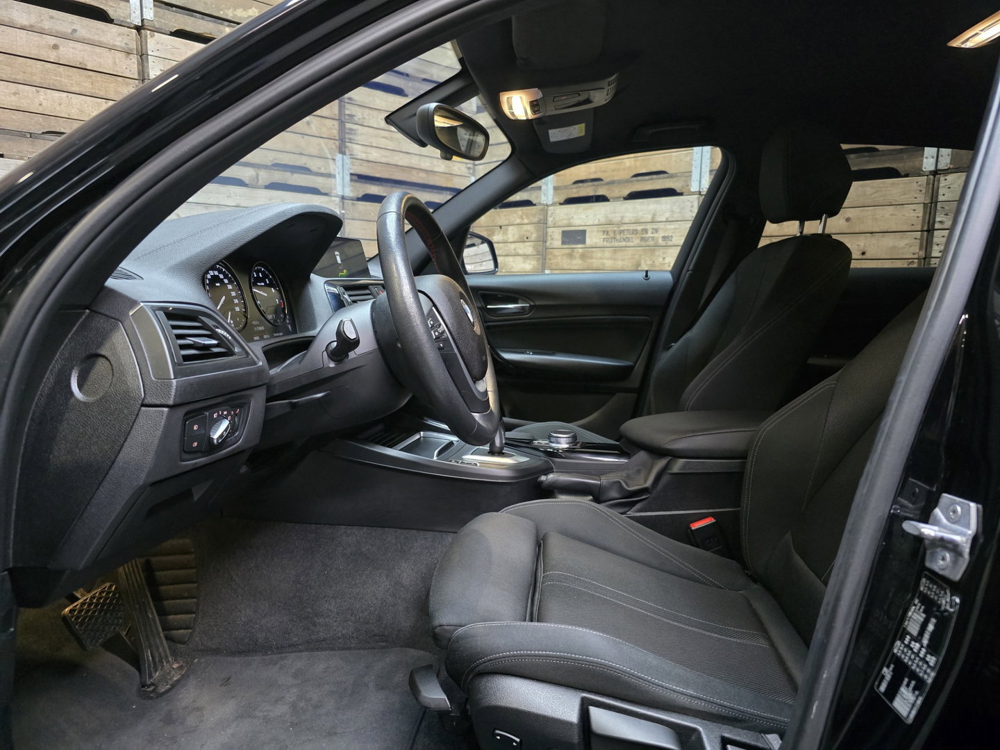 BMW 1-serie 118i Executive Sportline Navi clima LED Shadowline cruise trekhaak LM