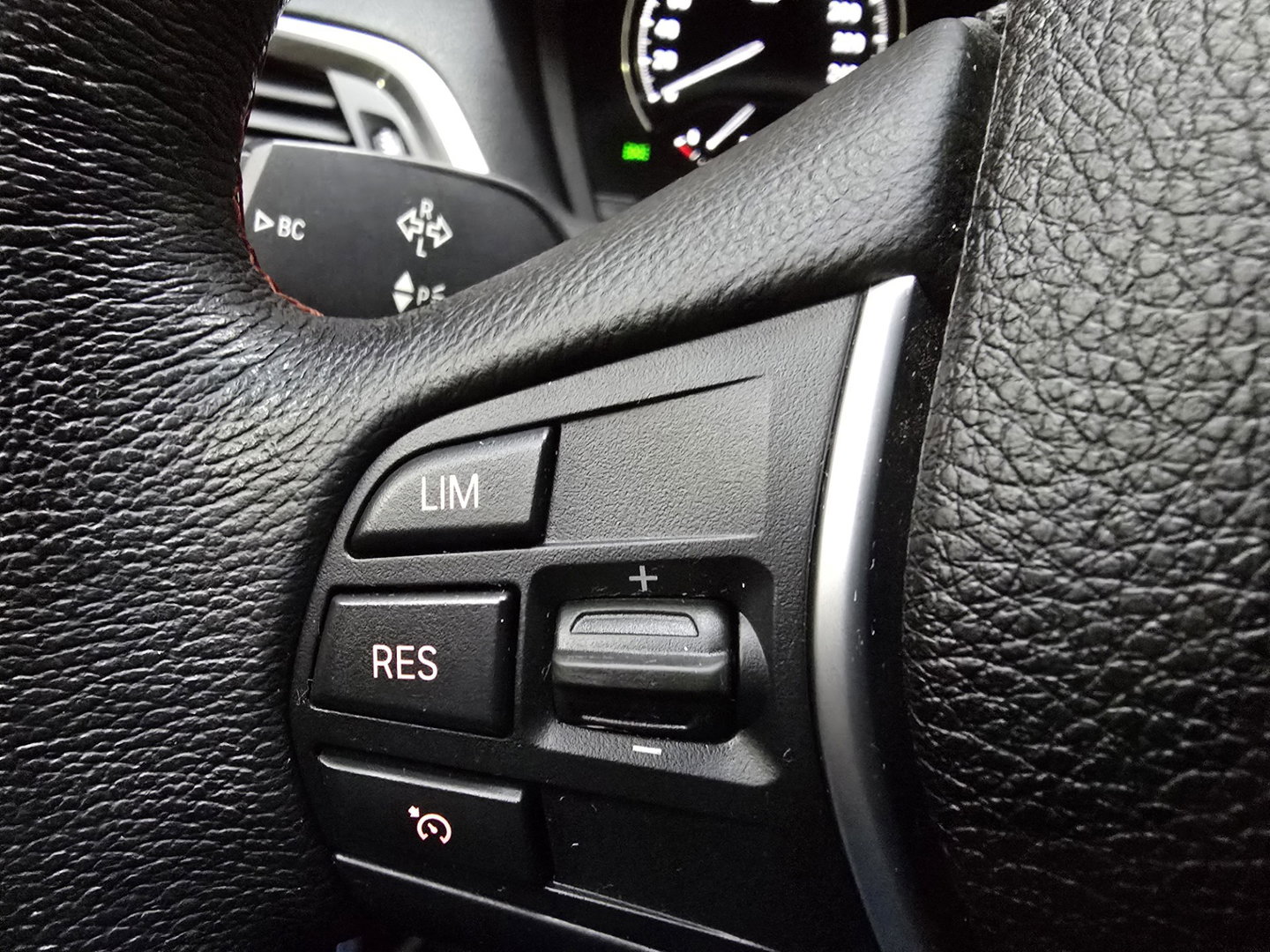 BMW 1-serie 118i Executive Sportline Navi clima LED Shadowline cruise trekhaak LM