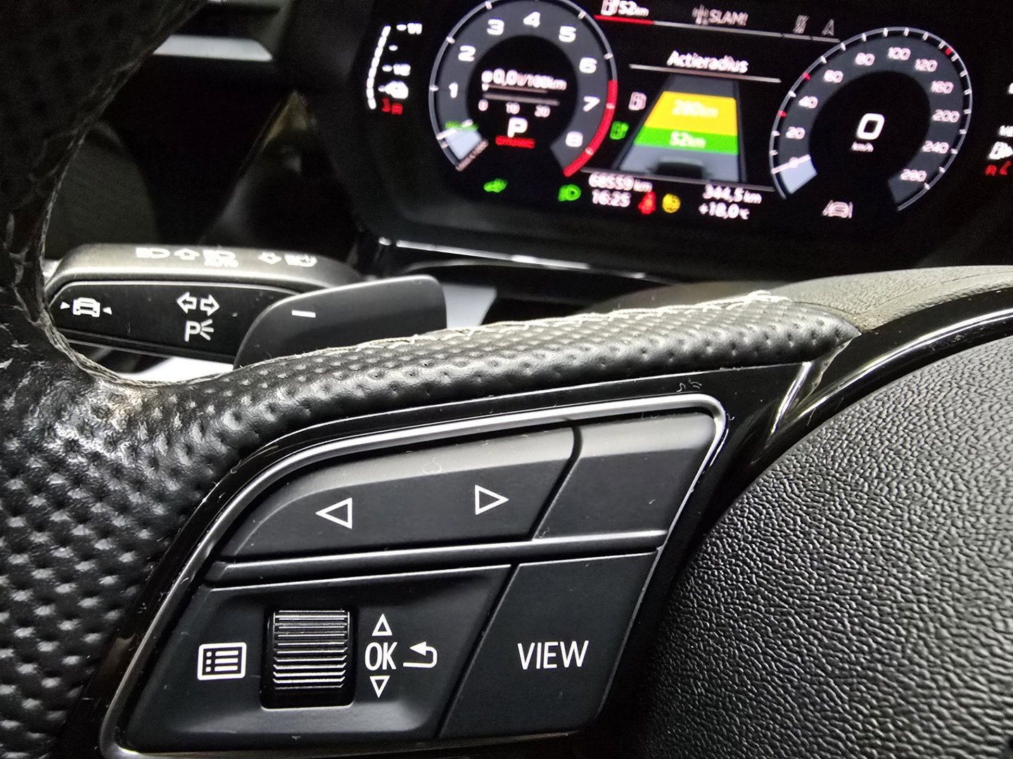 Audi A3 Sportback 40 TFSI e Edition S-Line TURBOBLAUW Pano HUD Keyless LED-Matrix Camera 19''LM