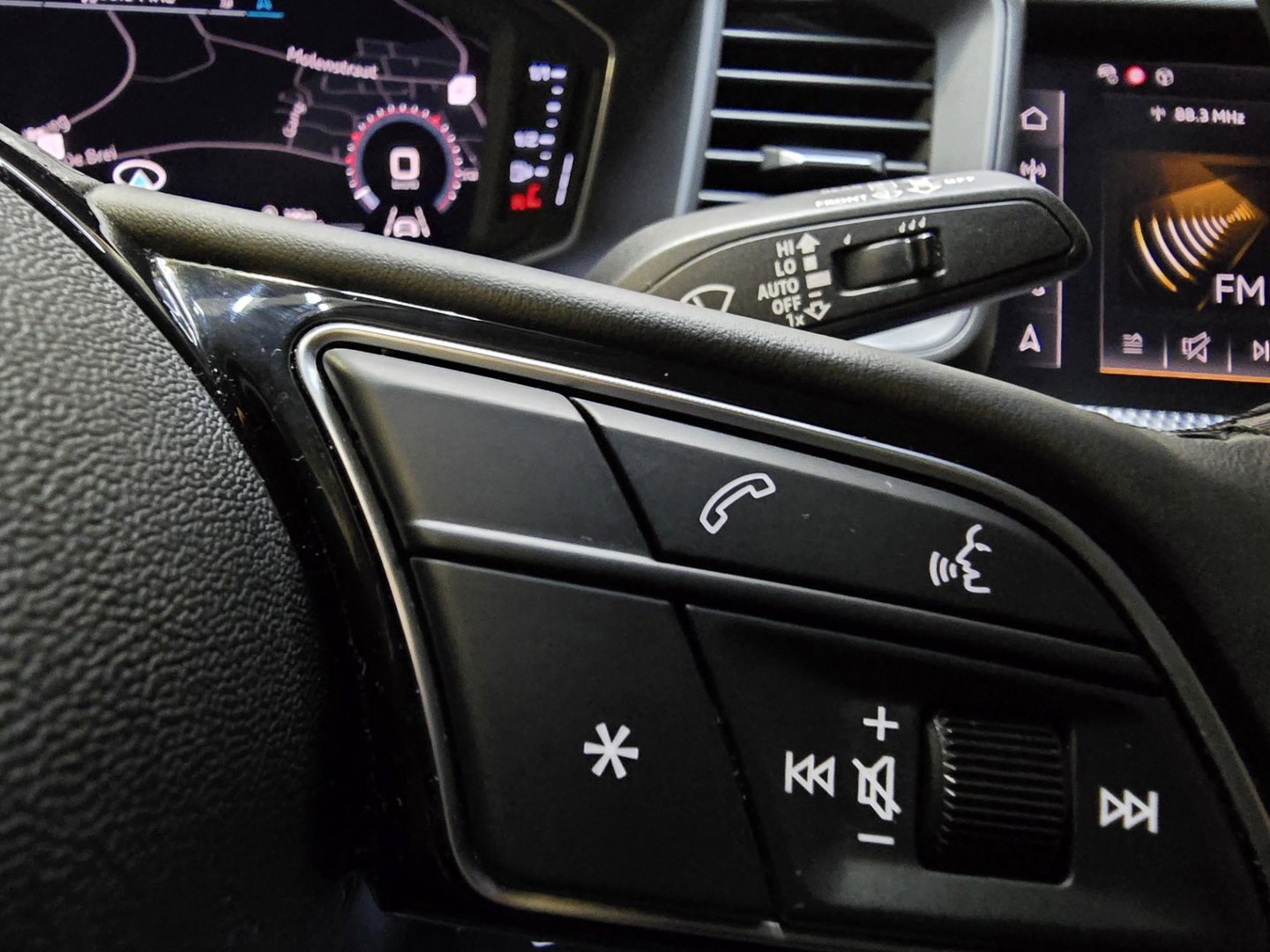 Audi A1 Sportback 30 TFSI Advanced edition S-Line Carplay Navigatie Stoelverwarming 16"LM