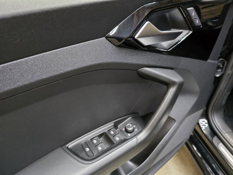 Audi A1 Sportback 30 TFSI Advanced edition S-Line Carplay Navigatie Stoelverwarming 16"LM