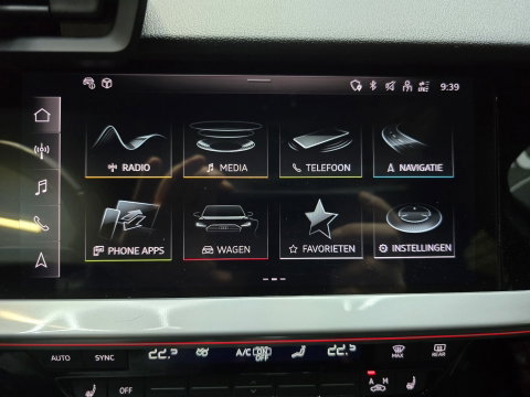 Audi A3 Sportback 45 TFSI e S edition Competition LED PanoCamera Navi LM