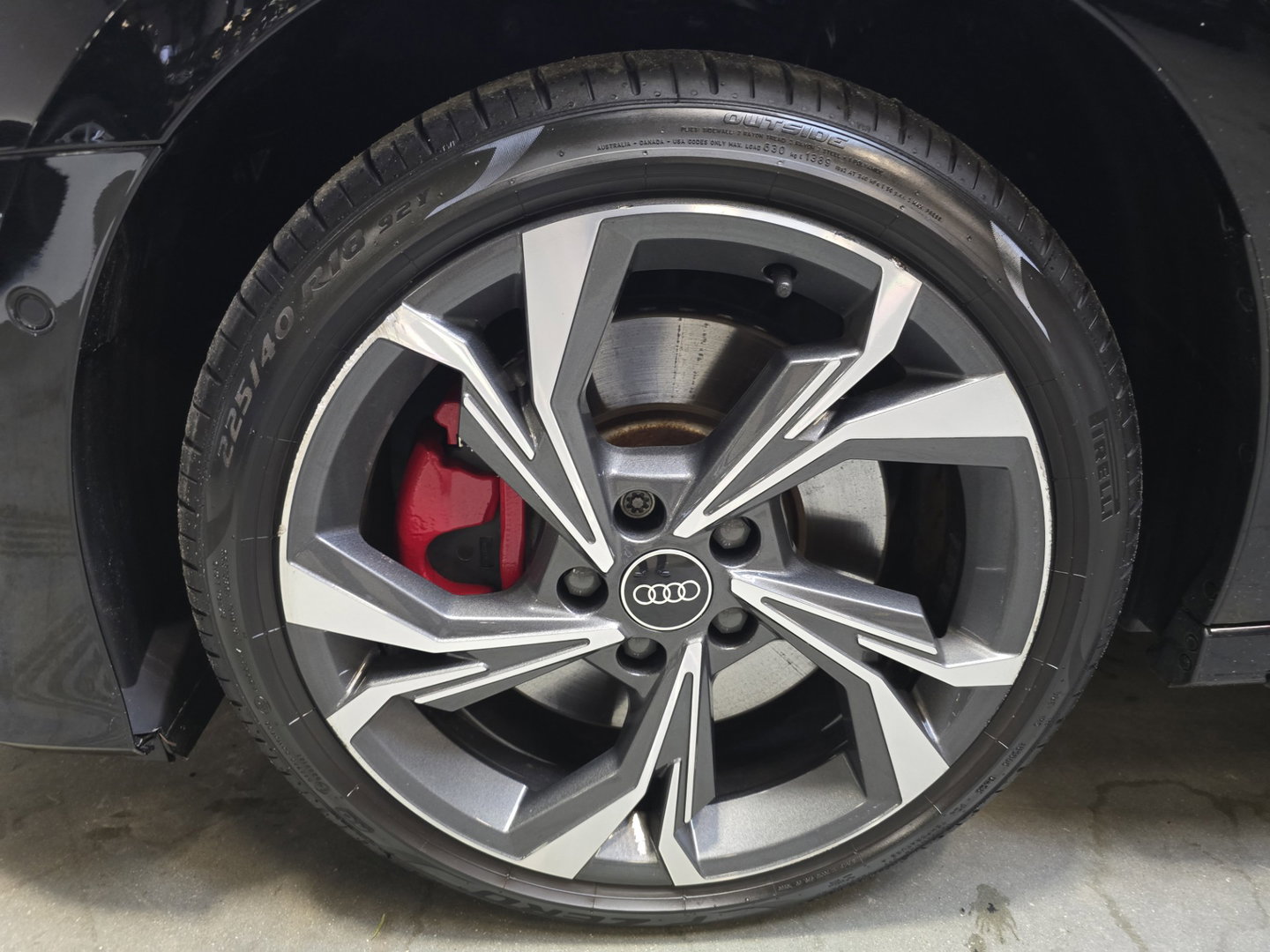 Audi A3 Sportback 45 TFSI e S edition Competition LED PanoCamera Navi LM