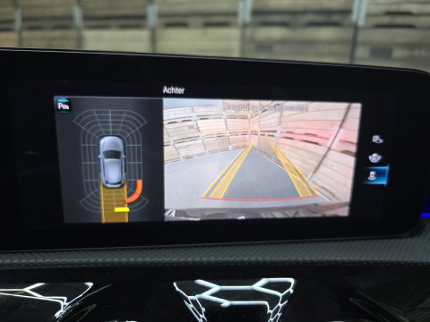 Mercedes-Benz A-Klasse AMG 35 4MATIC Premium Pano Sfeer Camera Navi LM Trekhaak