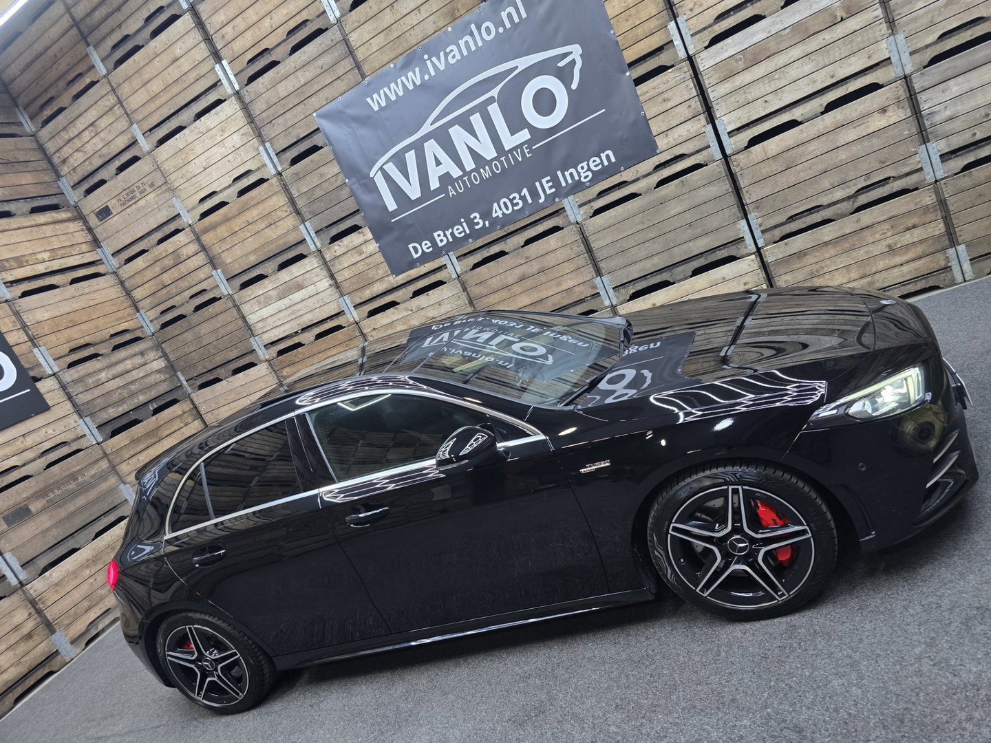 Mercedes-Benz A-Klasse AMG 35 4MATIC Premium Pano Sfeer Camera Navi LM Trekhaak