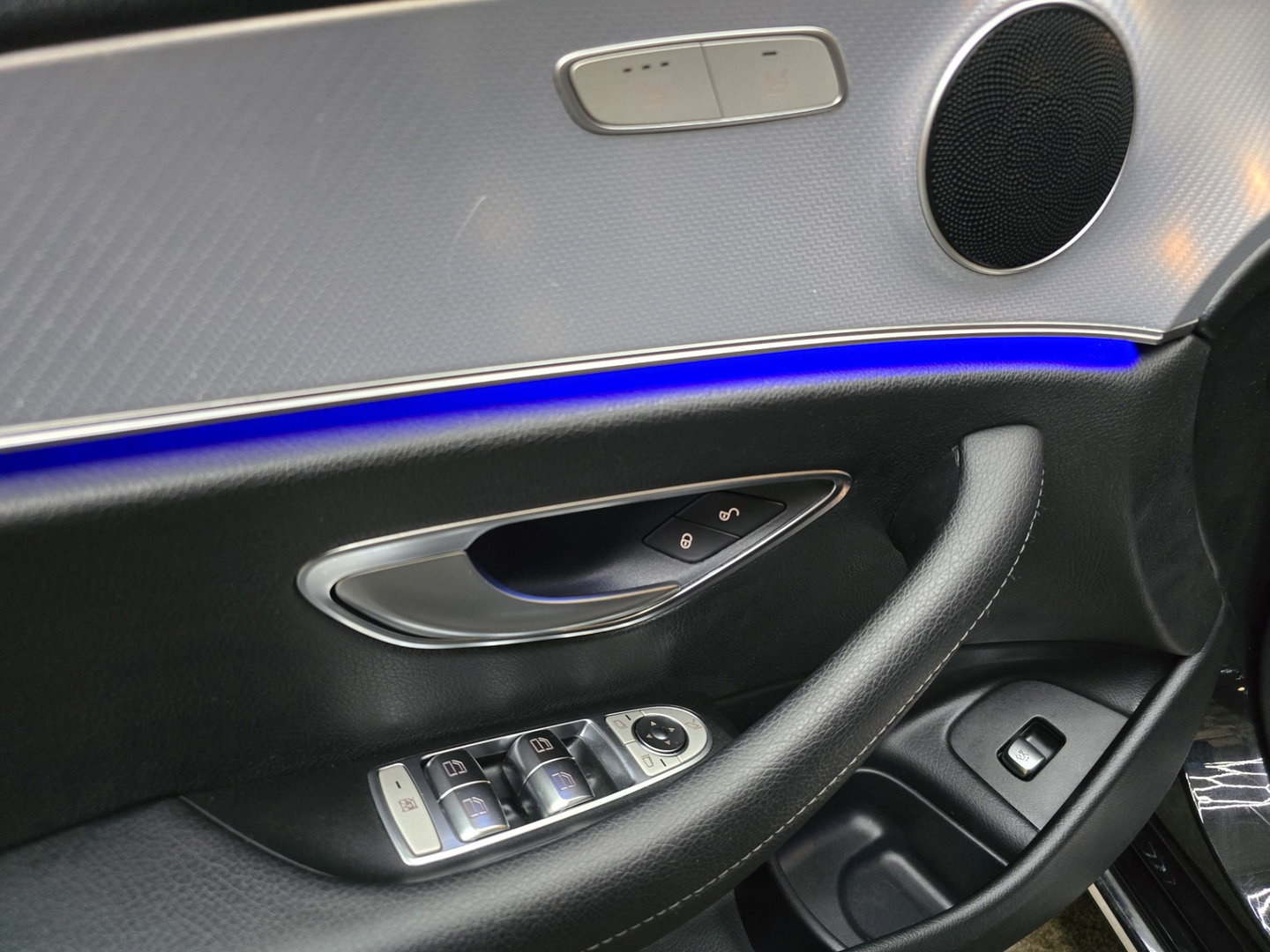 Mercedes-Benz E-Klasse Estate 300 de Business Solution PHEV LED Navi Camera Sfeer Clima Cruise LM