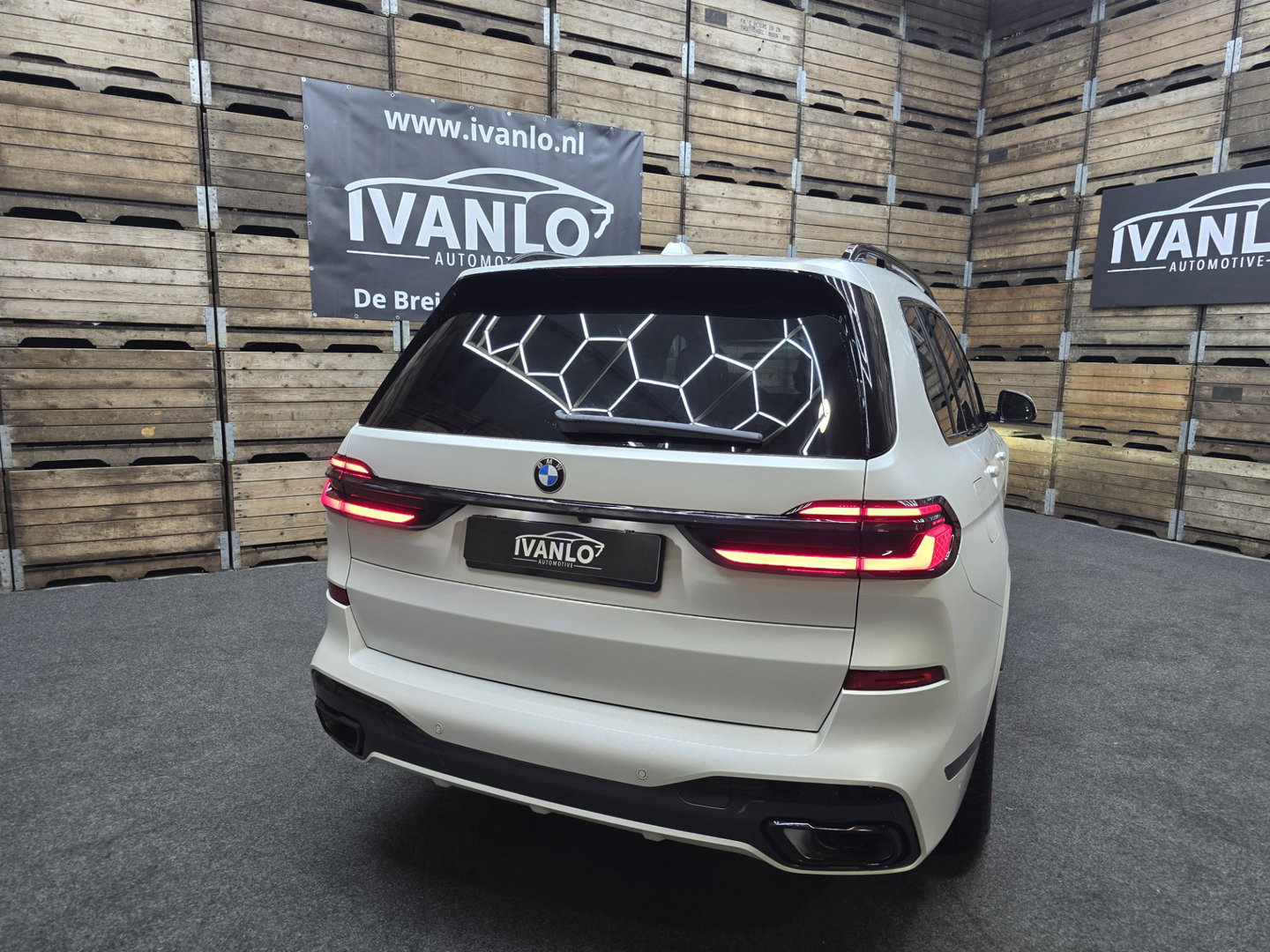 BMW X7 4.0 D M Sport Pano Softclose Ambiente Camera Leder Navi Carplay 22"LM