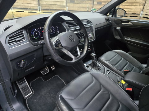Volkswagen Tiguan 1.4 TSI eHybrid R-Line Blackstyle Leder Trekhaak LED Navi 20"LM