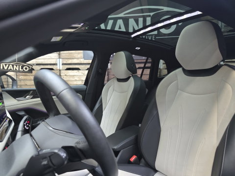 Volkswagen Tiguan 1.5 eHybrid Elegance IQ LIght Panorama 360 HUD Trekhaak 20"LM