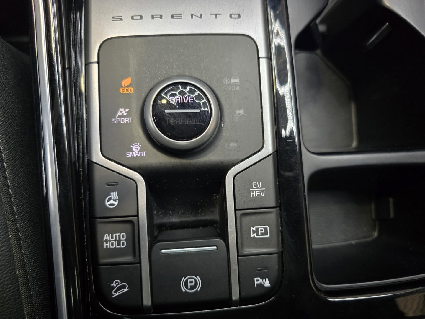 Kia Sorento 1.6 T-GDI Plug-in Hybrid 4WD DynamicPlusLine 7p. Pano Leer Trekhaak 19"LM