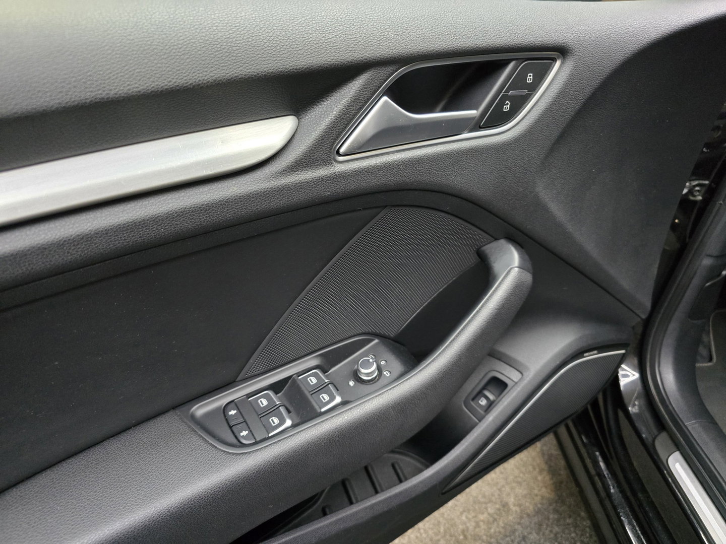 Audi A3 Sportback 1.4 e-tron PHEV Ambition Pro Line plus Leder Pano Navi LED LM