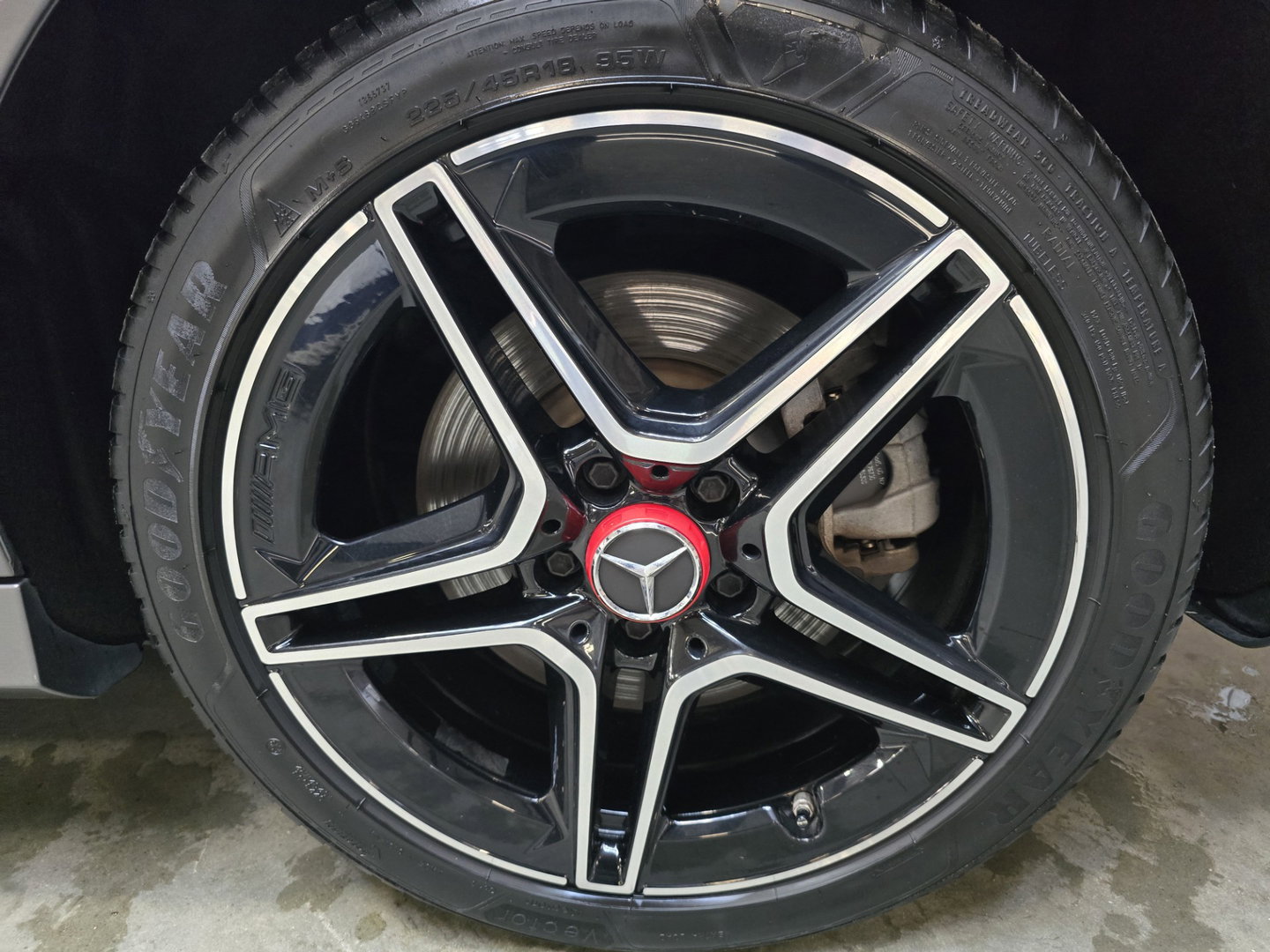 Mercedes-Benz A-Klasse 250 e Business Solution AMG Limited 360 Pano Elektr. Stoelen LED Navi LM