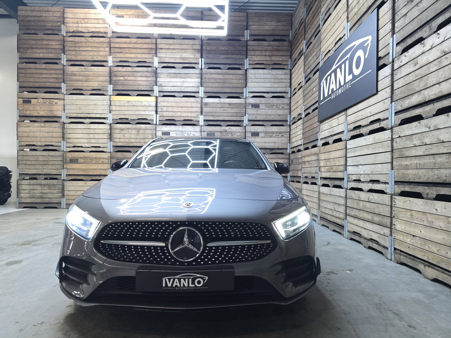 Mercedes-Benz A-Klasse 250 e Business Solution AMG Limited 360 Pano Elektr. Stoelen LED Navi LM