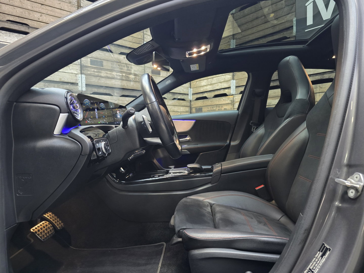 Mercedes-Benz A-Klasse 250 e Business Solution AMG Limited 360 Pano Elektr. Stoelen LED Navi LM