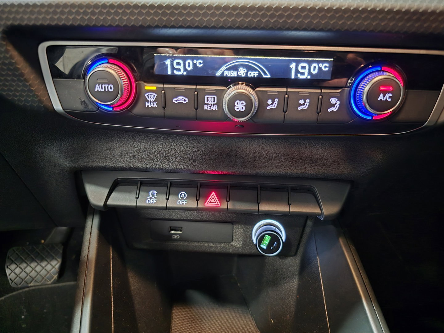 Audi A1 Sportback 30 TFSI S Line Carplay VCP Cruise Clima PDC 16"LM 116 PK!
