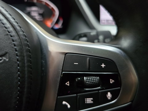 BMW 1-serie 118i High Executive Edition M-Sport Pano Leder Navi Camera Carplay 17"LM