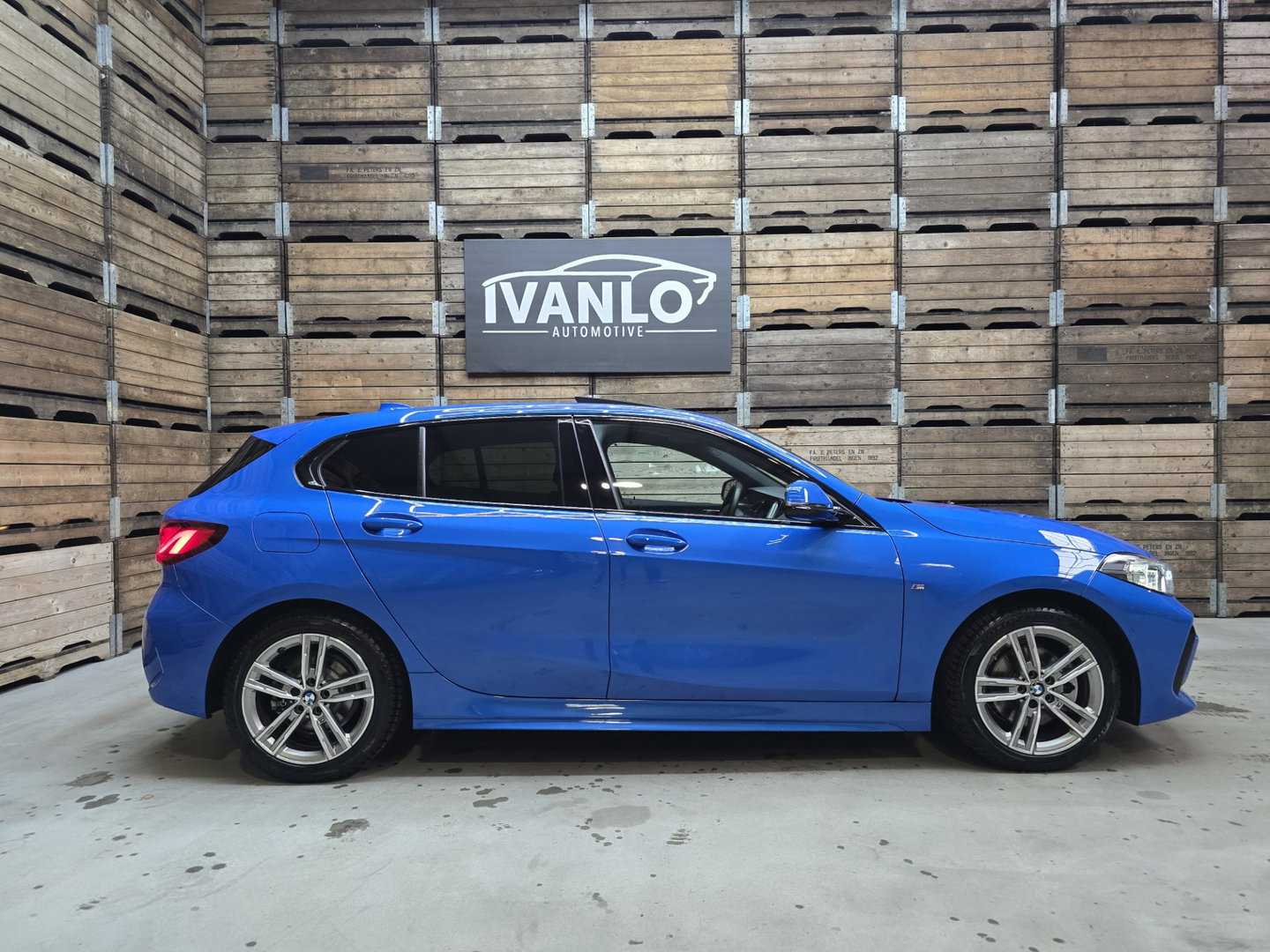 BMW 1-serie 118i High Executive Edition M-Sport Pano Leder Navi Camera Carplay 17"LM
