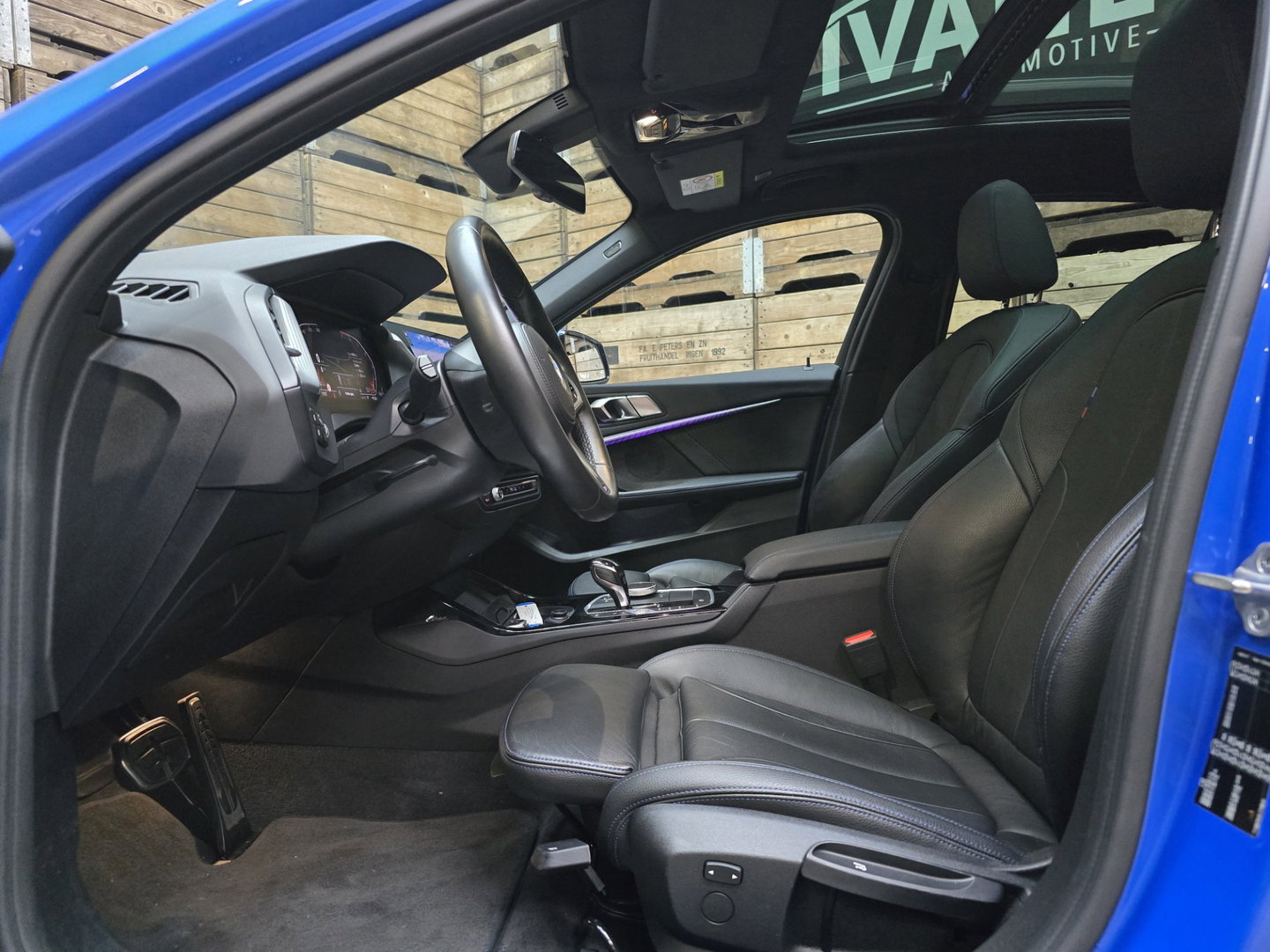 BMW 1-serie 118i High Executive Edition M-Sport Pano Leder Navi Camera Carplay 17"LM