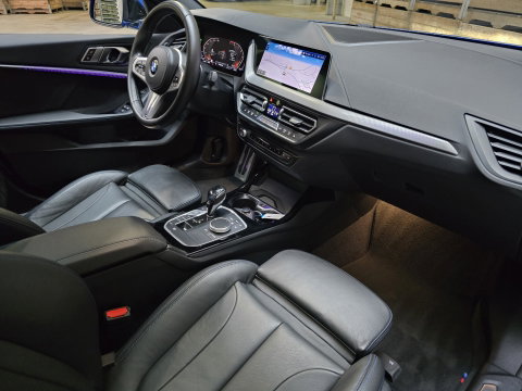 BMW 1-serie 118i High Executive Edition M-Sport Pano Leder Navi Camera Carplay 17"LM