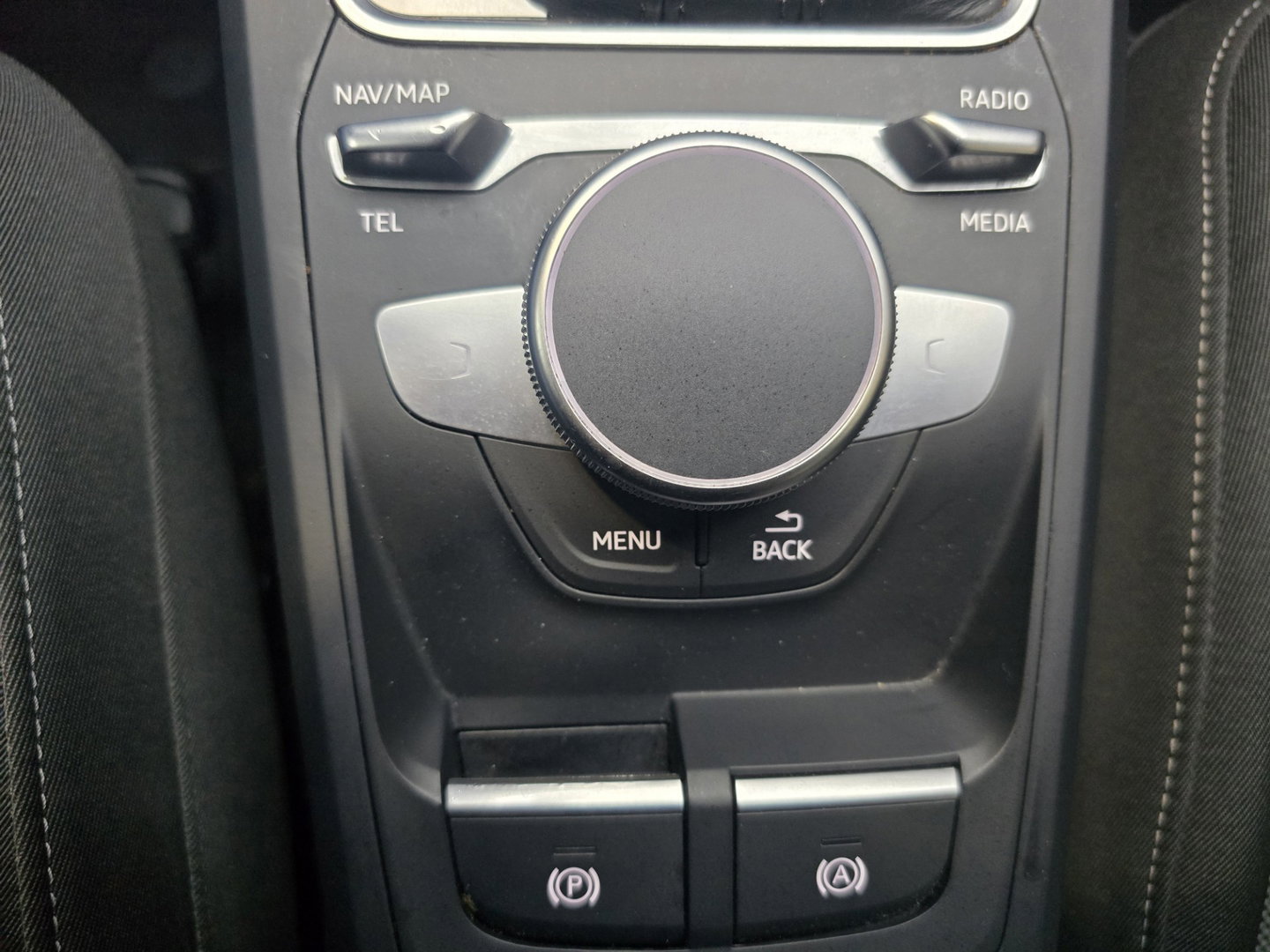 Audi Q2 35 TFSI Advanced edition Sport Navi Clima Cruise Camera LED Trekhaak 17"LM
