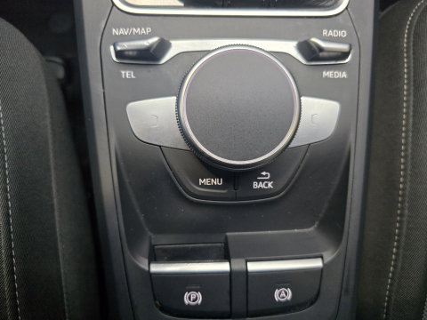 Audi Q2 35 TFSI Advanced edition Sport Navi Clima Cruise Camera LED Trekhaak 17"LM