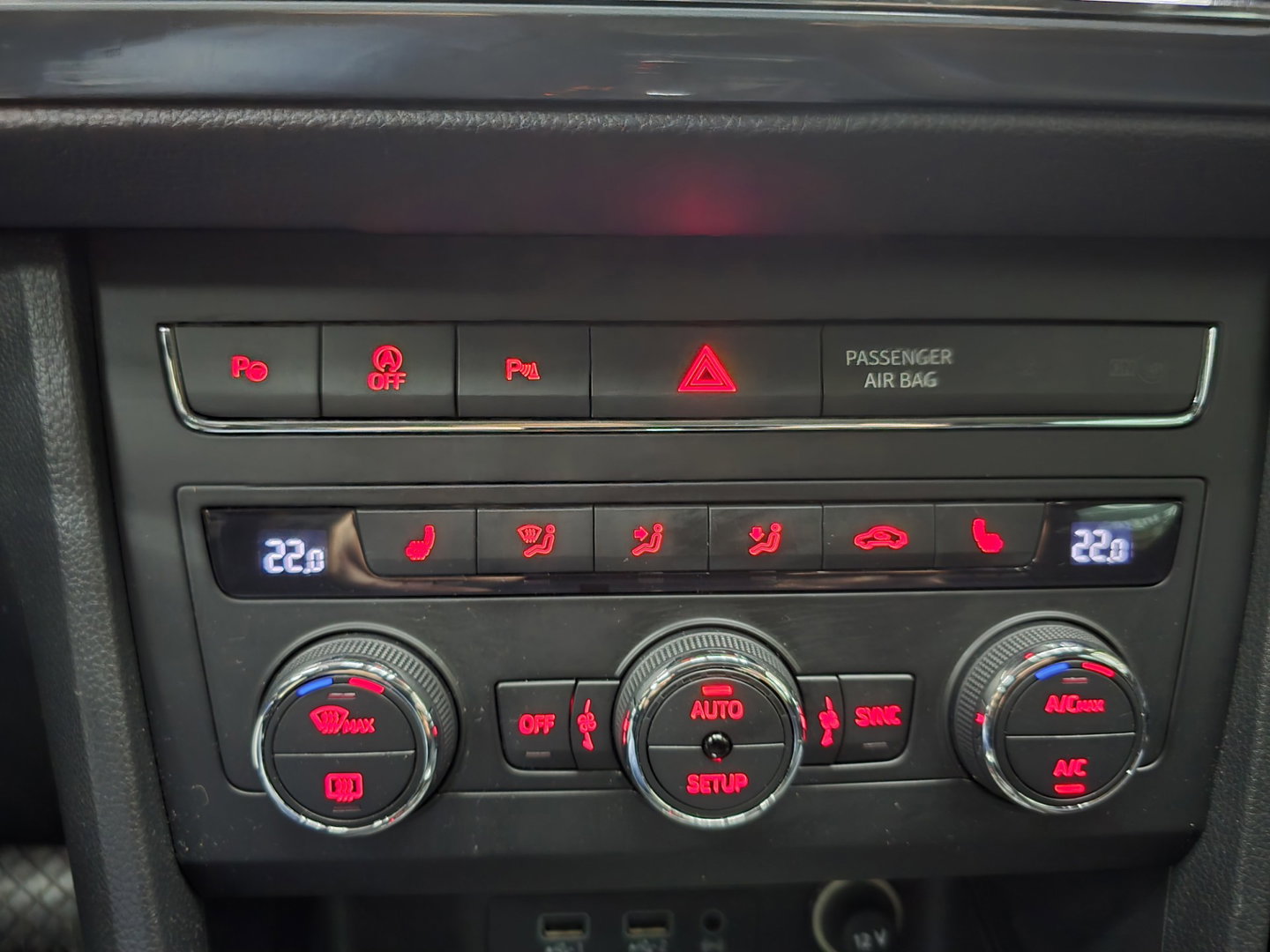 SEAT Ateca 1.4 EcoTSI Style Stoelverwarming parkeersensoren Climate Control 17''LM