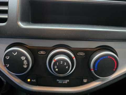 Kia Picanto 1.0 CVVT ComfortLine Airconditioning CPV Radio CD