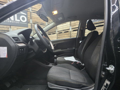 Kia Picanto 1.0 CVVT ComfortLine Airconditioning CPV Radio CD