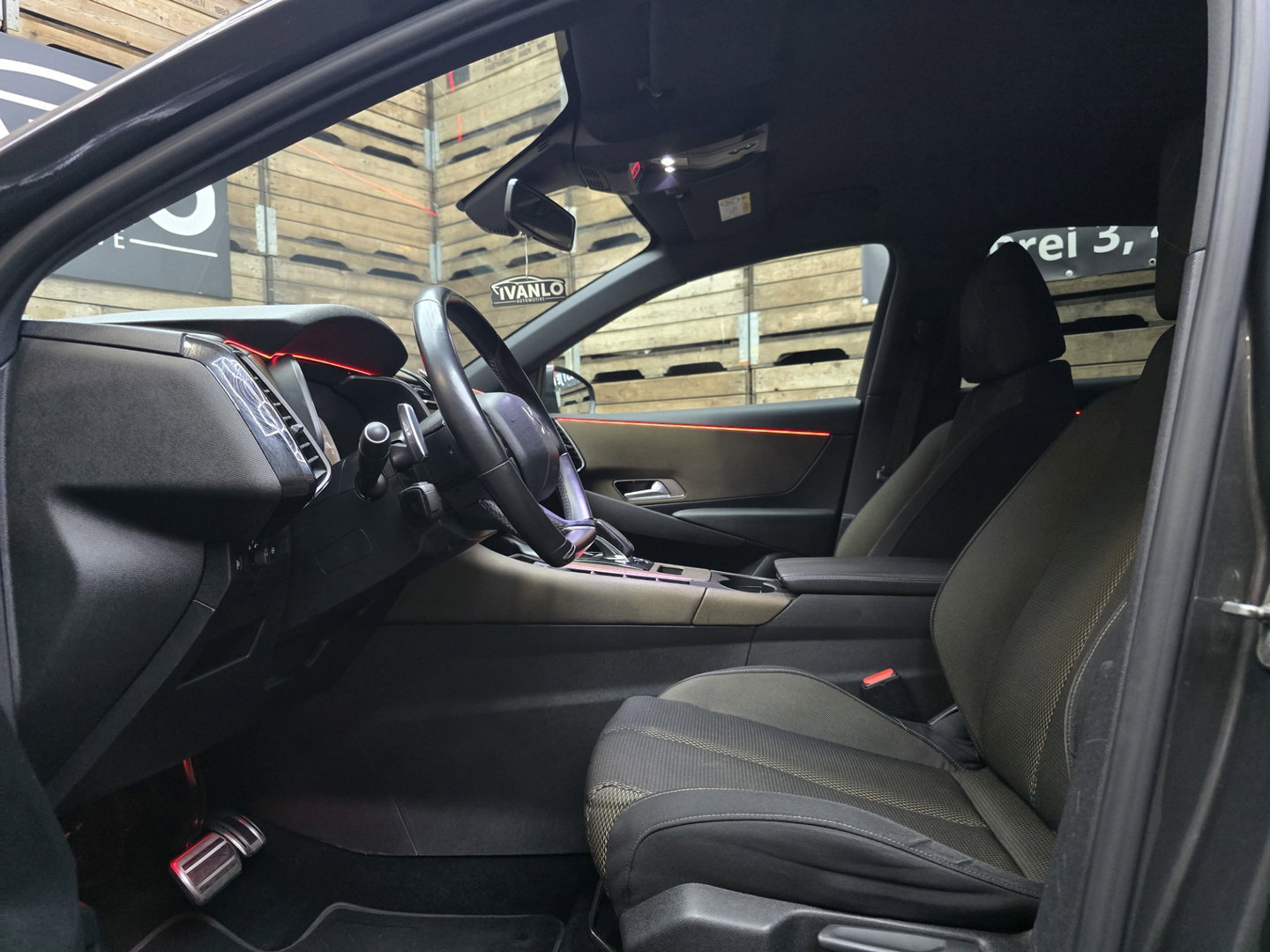DS 7 Crossback 1.6 PureTech So Chic Xenon Navi Clima Camera uitlaatklep 18"LM