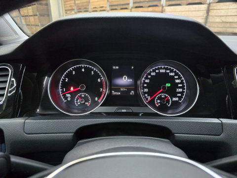Volkswagen Golf 1.4 TSI Highline Xenon Clima Cruise PDC Massage 19"LM 122 PK